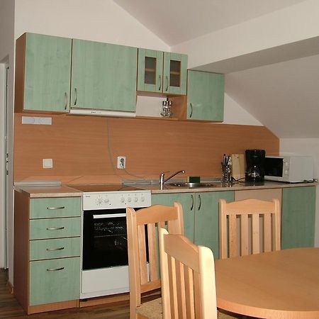 Kisiovi Apartment Devin Buitenkant foto